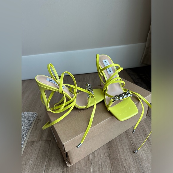 Steve Madden UNDERRATED CITRON 6.5 - Picture 3 of 5